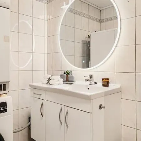 New! Modern And Comfy City Apt! Apartment Bergen